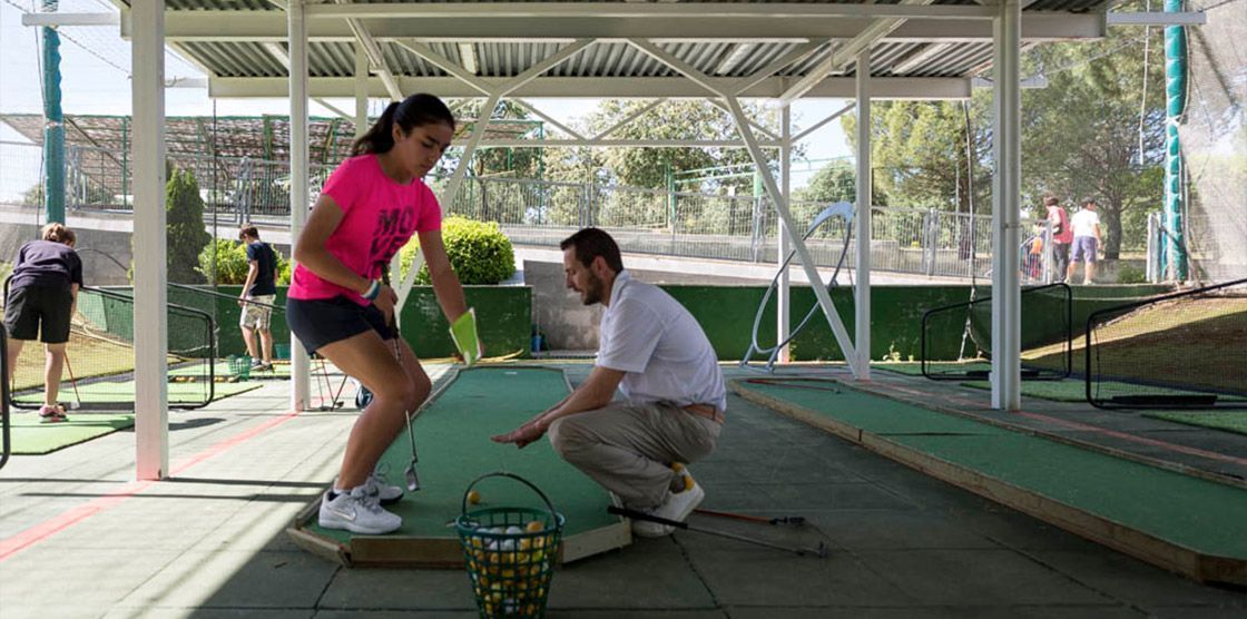 practicar golf madrid