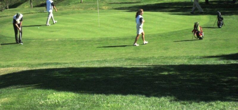 acuerdos golf clases green paddock