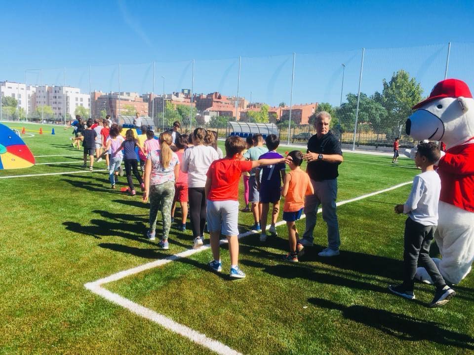 clases golf niños escuela golf valdeluz