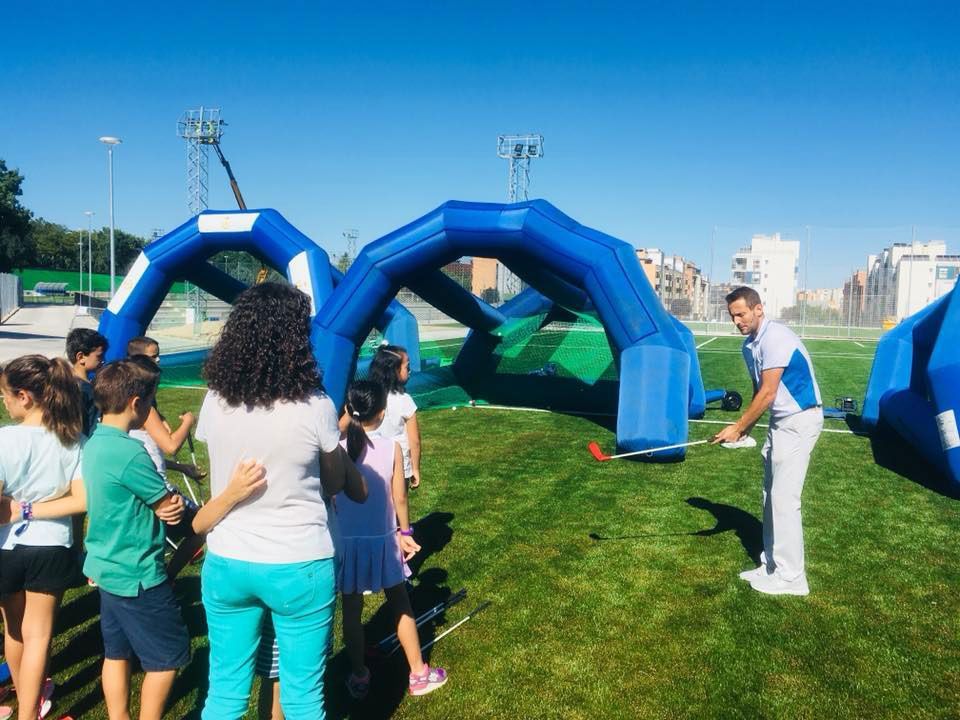 clases golf niños escuela valdeluz